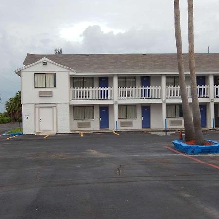 Motel 6 Portland Exterior foto