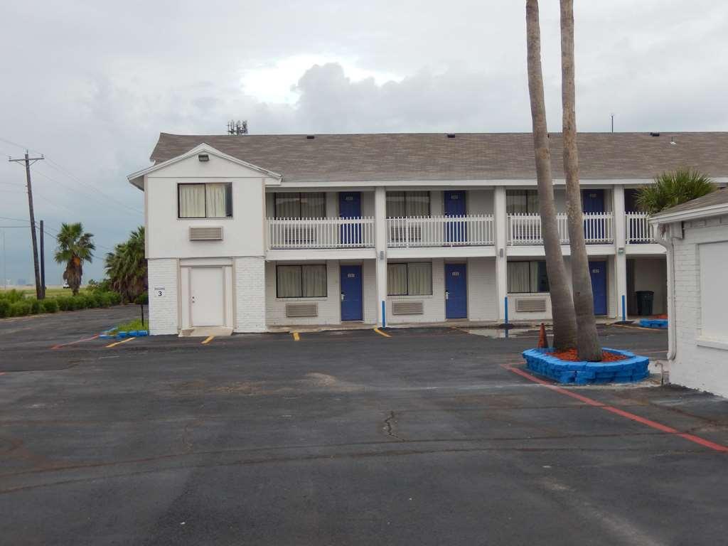 Motel 6 Portland Exterior foto